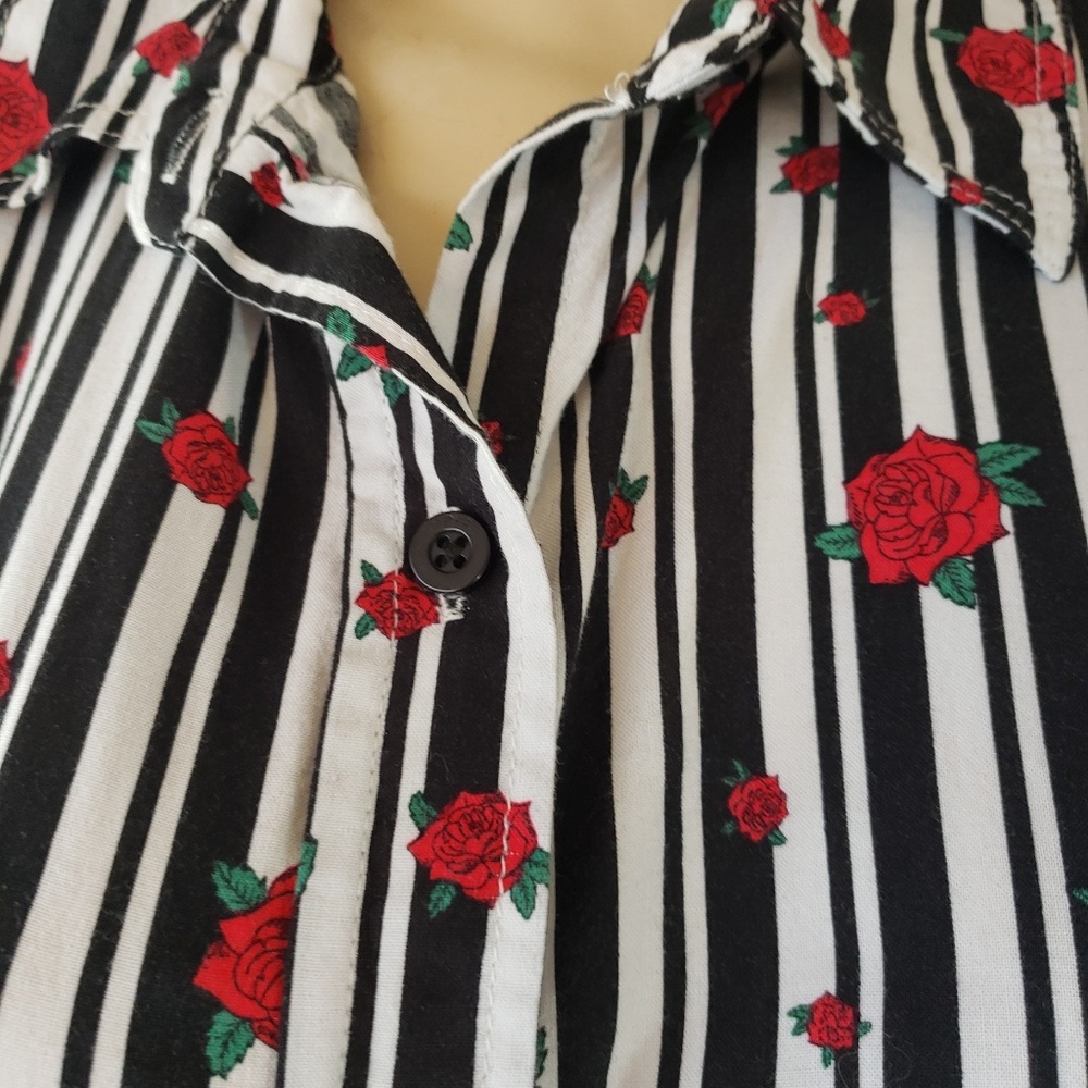 🎄Empyre Havana Rose🎄 Stripe tie front - Picture 4 of 8